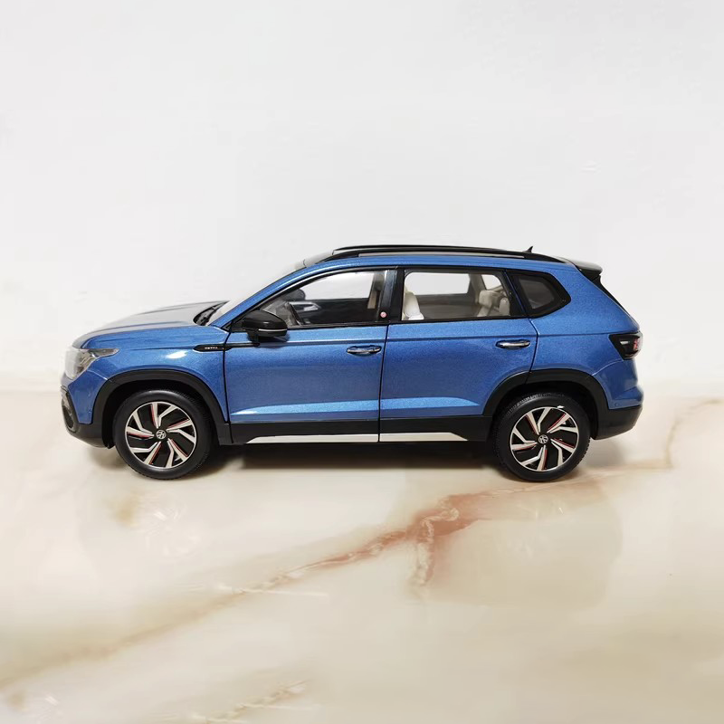 Original 1:18 Volkswagen Tharu 2023 SUV Alloy Diecast Model