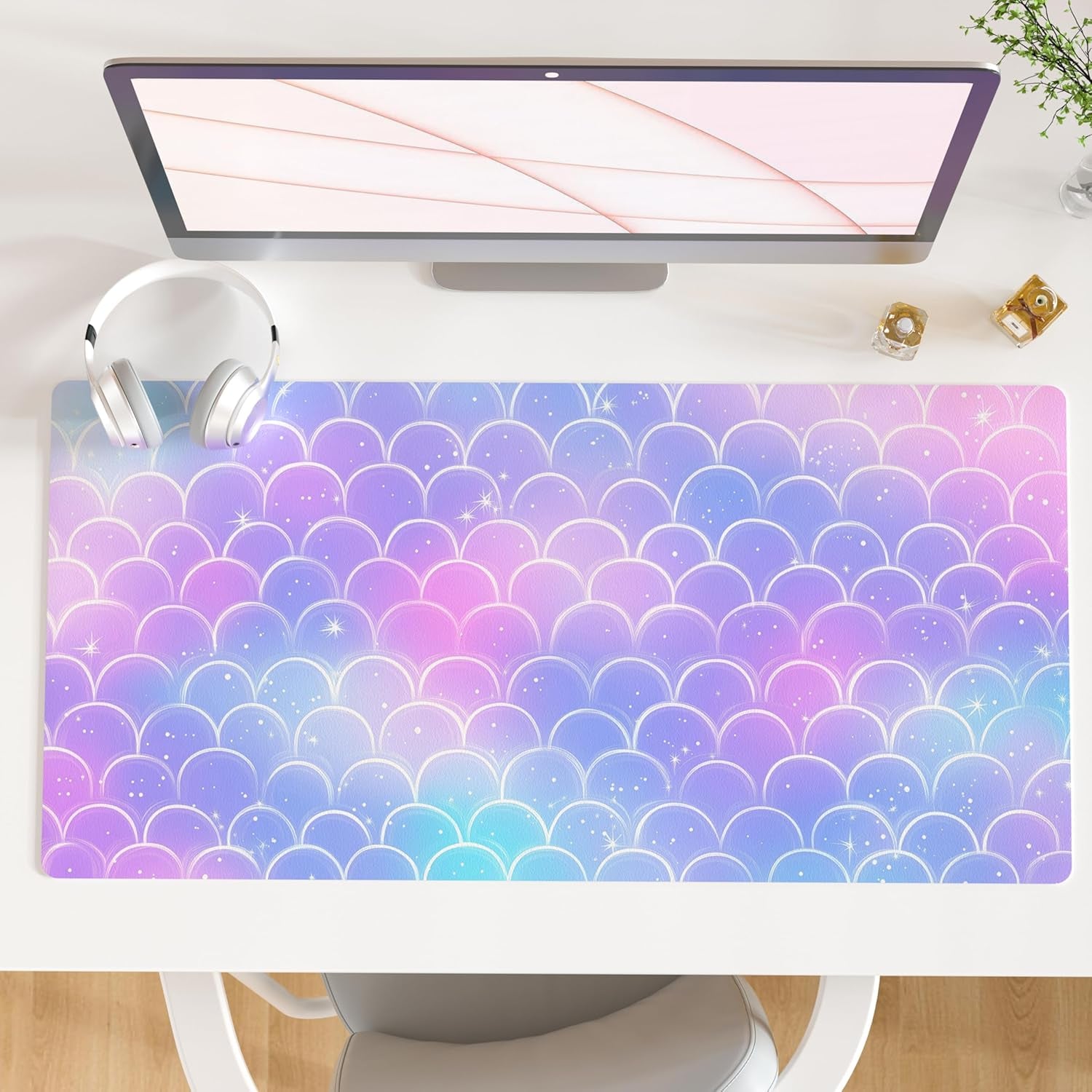 QIYI White Mouse Pad, Cute Marble Large Desk Mat, PU Leather Desk Protector Mousepad, Gold Grey Striped Waterproof Computer Keyboard Gaming Mouse Pads, Non Slip Extended Writing Pad 31.5" X 15.7"