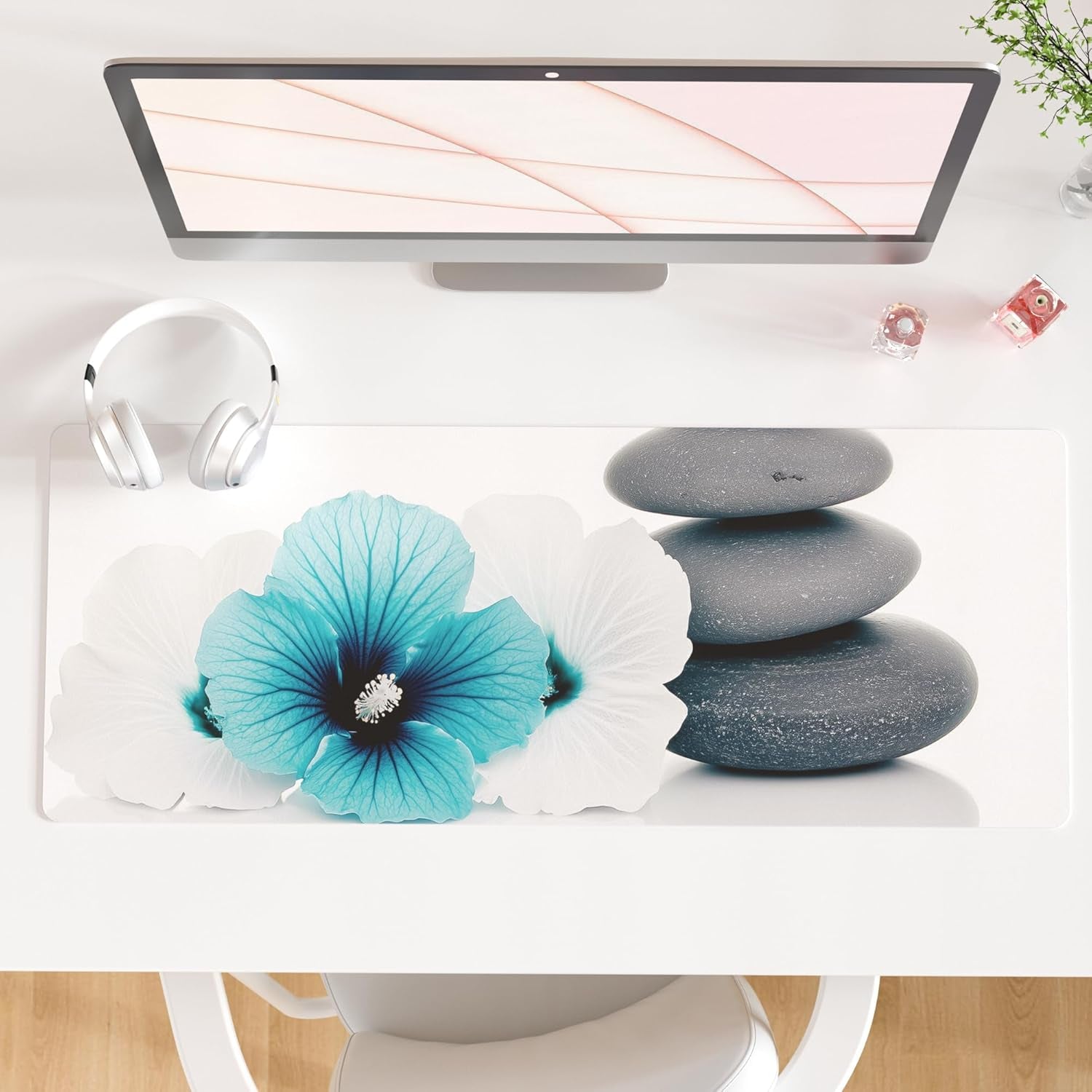 QIYI White Mouse Pad, Cute Marble Large Desk Mat, PU Leather Desk Protector Mousepad, Gold Grey Striped Waterproof Computer Keyboard Gaming Mouse Pads, Non Slip Extended Writing Pad 31.5" X 15.7"