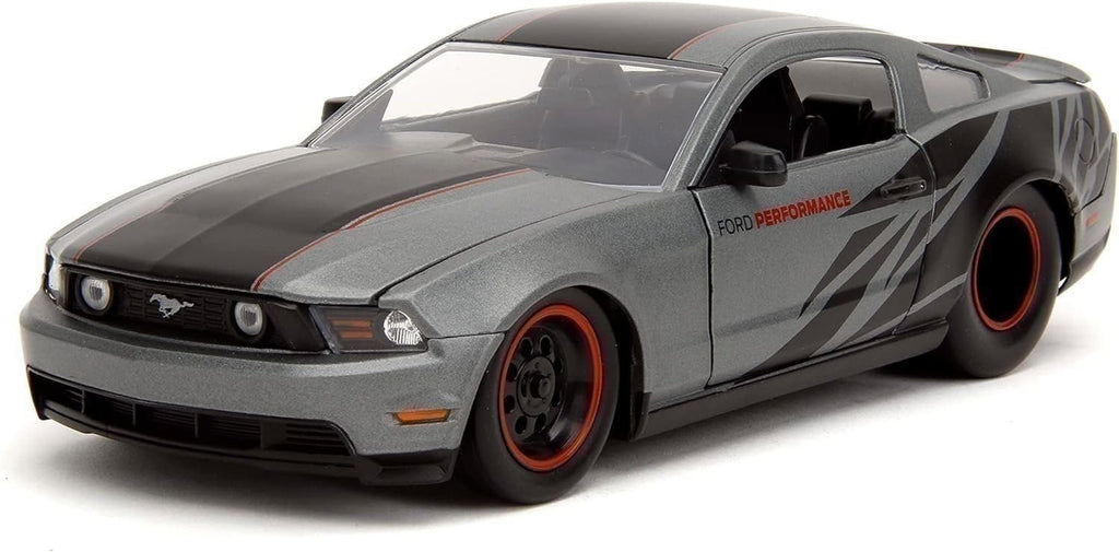 Big Time Muscle 1:24 Scale 2010 Ford Mustang GT Die-Cast Model Car for Children