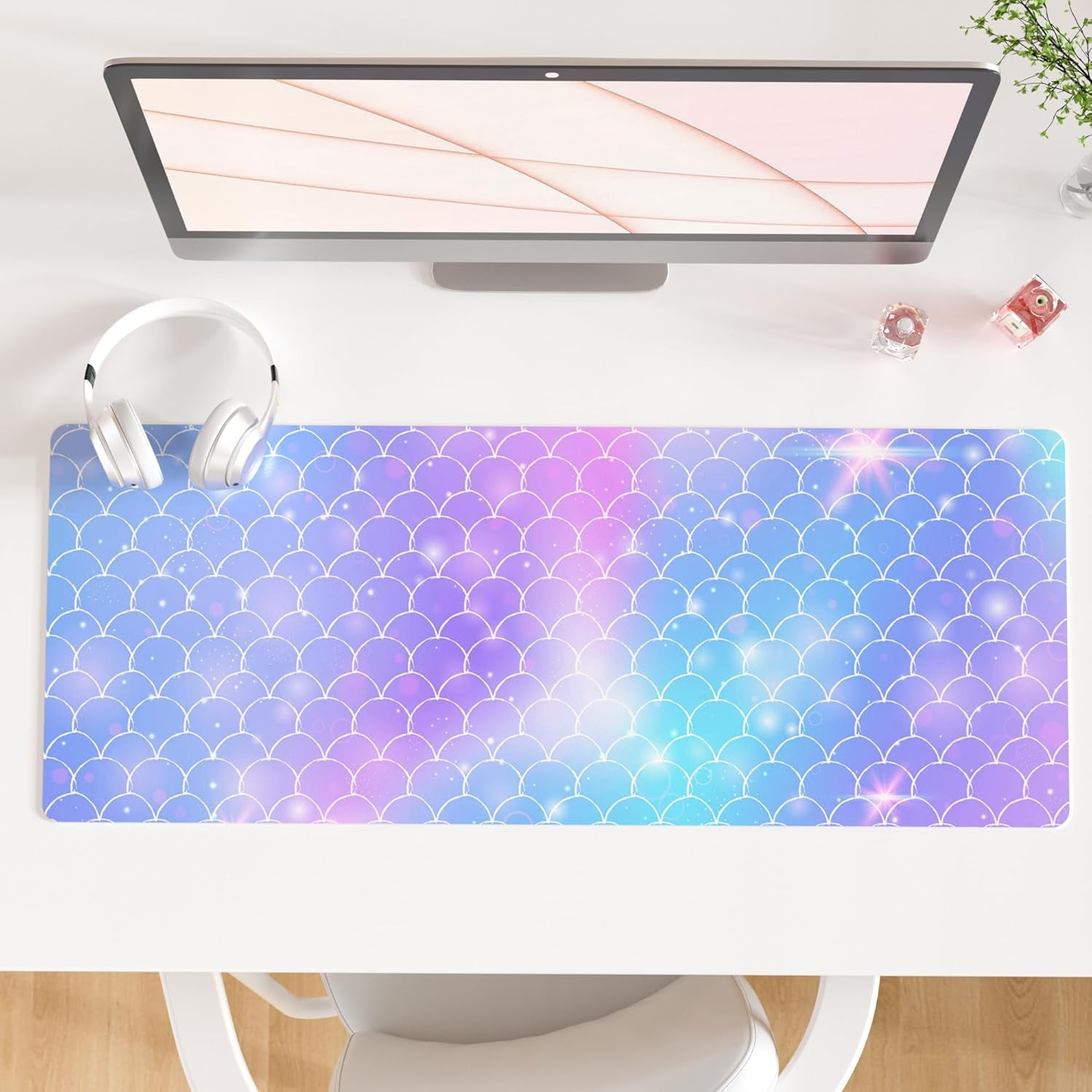 QIYI White Mouse Pad, Cute Marble Large Desk Mat, PU Leather Desk Protector Mousepad, Gold Grey Striped Waterproof Computer Keyboard Gaming Mouse Pads, Non Slip Extended Writing Pad 31.5" X 15.7"
