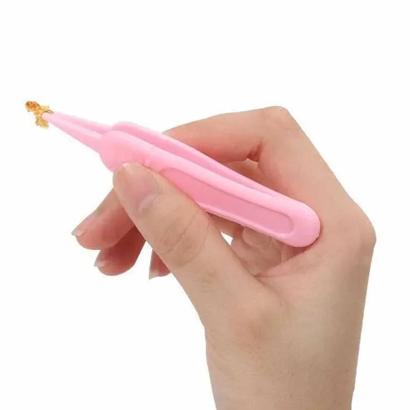 Baby Plastic Tweezers Nose Cleaner Tool Toddler Nasal Cavity Care Supplies Baby Essentials Kids Safety Tweezers Cleaning Forceps