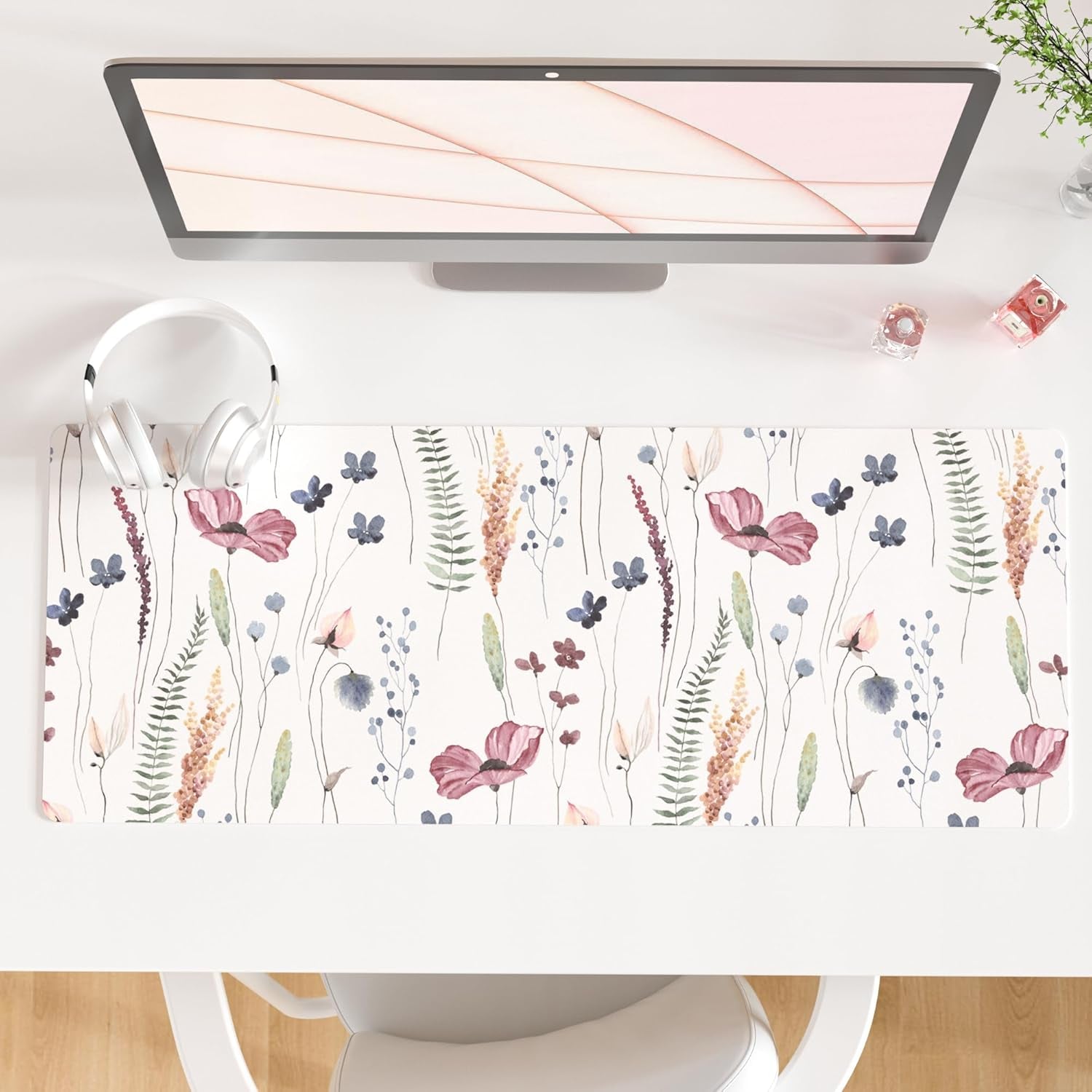 QIYI White Mouse Pad, Cute Marble Large Desk Mat, PU Leather Desk Protector Mousepad, Gold Grey Striped Waterproof Computer Keyboard Gaming Mouse Pads, Non Slip Extended Writing Pad 31.5" X 15.7"