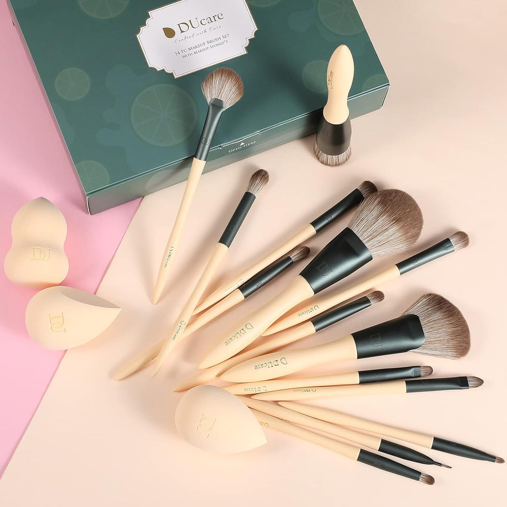Ducare 18-Piece Makeup Gift Set - Includes 14 Makeup Brushes, 3 Sponges & Cosmetic Bag for Flawless Foundation, Blush, and Eye Makeup