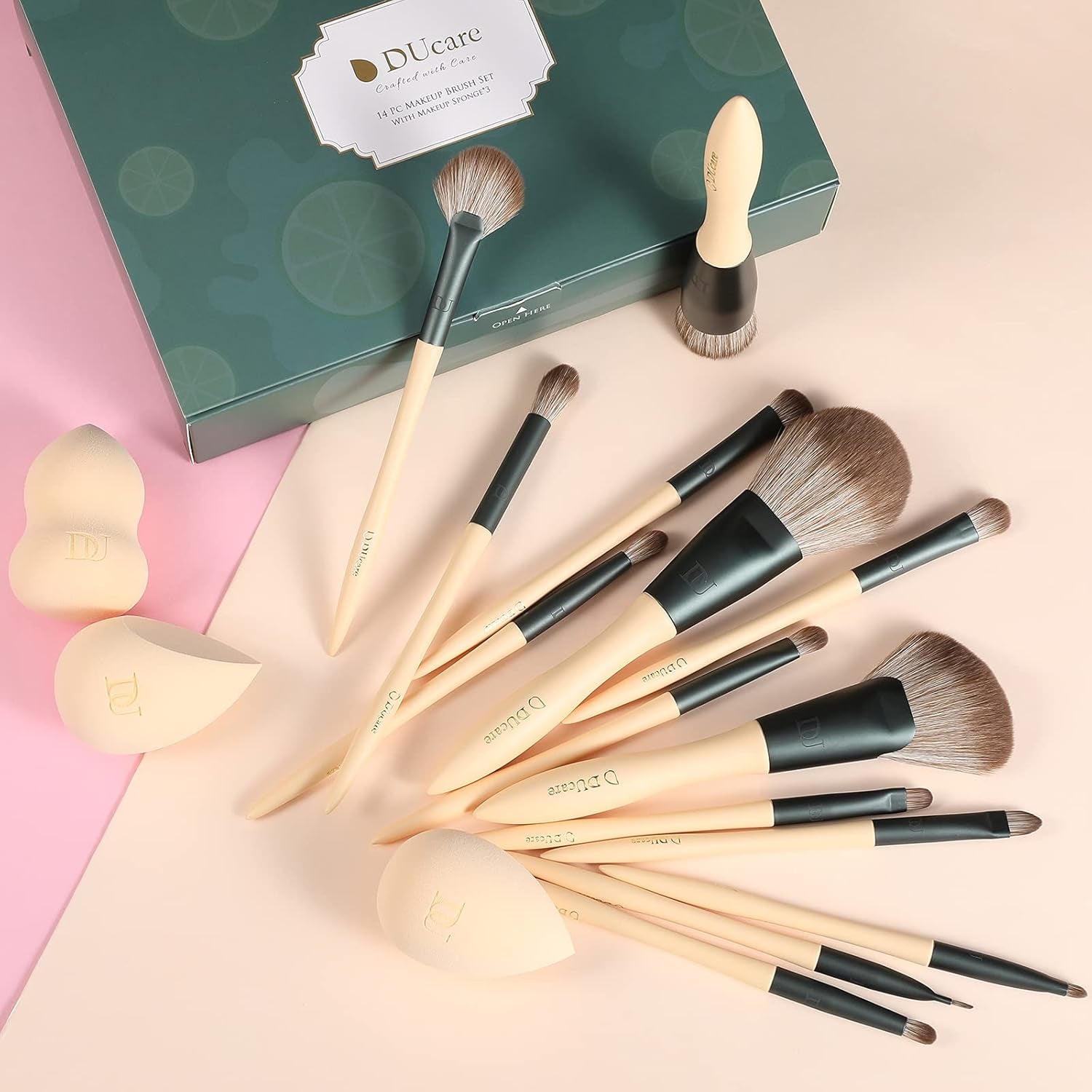 Ducare 18-Piece Makeup Gift Set - Includes 14 Makeup Brushes, 3 Sponges & Cosmetic Bag for Flawless Foundation, Blush, and Eye Makeup