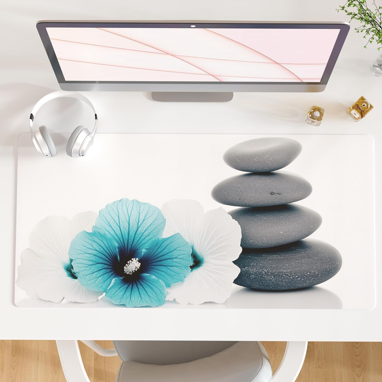 QIYI White Mouse Pad, Cute Marble Large Desk Mat, PU Leather Desk Protector Mousepad, Gold Grey Striped Waterproof Computer Keyboard Gaming Mouse Pads, Non Slip Extended Writing Pad 31.5" X 15.7"